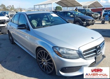 Mercedes Klasa C W205 Limuzyna 300 245KM 2018 Mercedes-Benz Klasa C 2018r., C 300, 2L, od ubezpieczalni 2.0 Benzyna 244KM