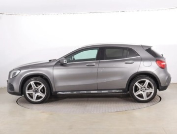 Mercedes GLA I Off-roader 2.0 220 184KM 2017 Mercedes GLA GLA 220 4MATIC, Salon Polska, 4X4, zdjęcie 2