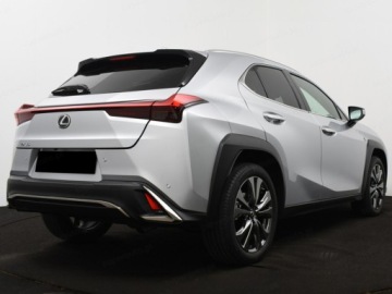Lexus UX Crossover Facelifting 2.0 300h 199KM 2025 Od ręki - 300h F Sport Design 2.0 Hybrid Dynamic Force 199KM | Martwe pole!, zdjęcie 2
