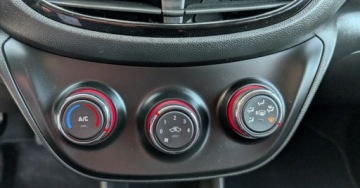 Opel Karl 1.0 Ecotec 75KM 2017 Opel Karl ROCKSSerwis 85tys kmBezwypadkowyGwarancja techniczna Benzyna, zdjęcie 17