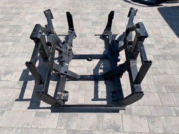 LAMBORGHINI AVENTADOR RAMA TYŁ 470813722B