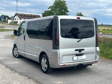 Opel Vivaro A 2006 Opel Vivaro Opel Vivaro kampervan 7 osobowy 3 x klima Westfalia lozko kamp, zdjęcie 15