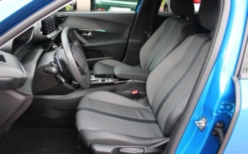 Peugeot 2008 II SUV 1.2 PureTech 130KM 2021 Peugeot 2008 Allure EAt8 2021 Od RiA 1.2 Benzyna 130KM, zdjęcie 15