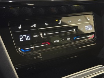 Volkswagen Arteon Fastback Facelifting 2.0 TDI 200KM 2022 Volkswagen Arteon 2.0 TDI 200KM 4x4 DSG, Salon Pol, zdjęcie 34