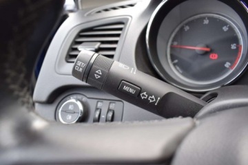 Opel Insignia I Sedan 2.0 CDTI ECOTEC 110KM 2010 Opel Insignia 2.0 CDTI, Zarejestrowany, Limuzyna, Tempomat, Klima, Rok Gwa, zdjęcie 23