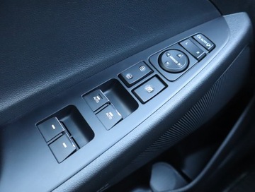 Hyundai Tucson III SUV Facelifting 1.6 T-GDi 177KM 2019 Hyundai Tucson 1.6 T-GDI, Salon Polska, zdjęcie 15