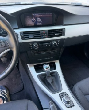 BMW Seria 3 E90-91-92-93 Touring E91 2.0 318i 143KM 2009 BMW Seria 3 Zadbana Uszkodzony silnik 2.0 Benzyna 143KM, zdjęcie 10