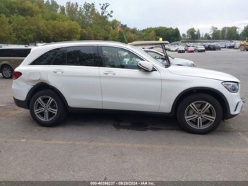 Mercedes GLC C253 2021 Mercedes-Benz GLC 2021, 2,0L, 4x4 2.0 Benzyna 255KM, zdjęcie 3