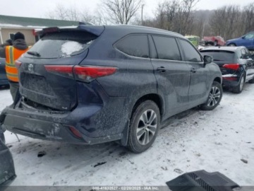 Toyota Highlander III 2023 Toyota Highlander 2023r., 2.4L 2.4 Benzyna 265KM, zdjęcie 3