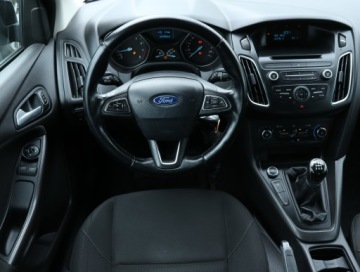Ford Focus III Hatchback 5d facelifting 1.0 EcoBoost 100KM 2015 Ford Focus 1.0 EcoBoost, Salon Polska, Klima, zdjęcie 6