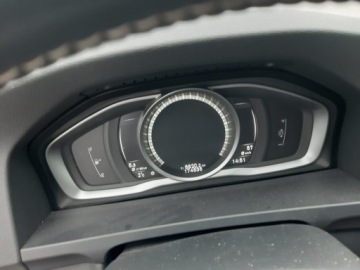 Volvo V60 I Kombi Facelifting 2.0 D2 DRIVE-E 120KM 2018 Volvo V60 2.0D 2018 skora, zdjęcie 2