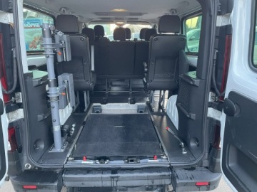 Opel Vivaro B Kombi Extra Long H1 2,9t 1.6 BiTurbo 125KM 2018 Opel Vivaro niepełnosprawnych rampa, zdjęcie 7