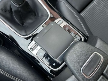 Mercedes Klasa A W177/V177 Hatchback 1.3 200 163KM 2019 Mercedes-Benz Klasa A 1.3 benzyna 163 KM 6 biegow zarej w PL zadbany, zdjęcie 16