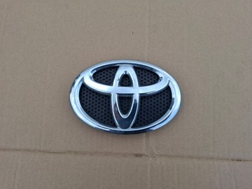 TOYOTA AURIS II 2 VERSO FACELIFT 12-17 ZNAKY LOGO ZNAK 75301-02020 PĚKNÝ