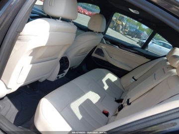 BMW Seria 5 G30-G31 2021 BMW Seria 5 530i xDrive 2021 2.0l 2.0 Benzyna 248KM, zdjęcie 13