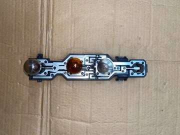 WKŁAD OPRAWKA ŻARÓWEK TYLNEJ LEWEJ LAMPY OPEL COMBO C LEWY TYŁ