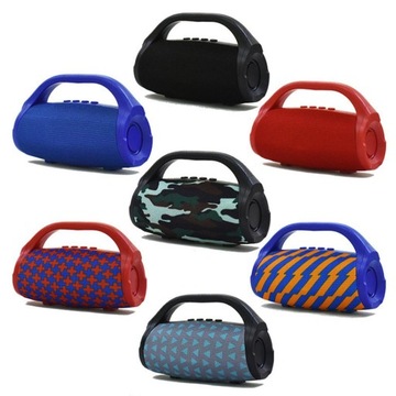 Портативная беспроводная Bluetooth-колонка черного цвета