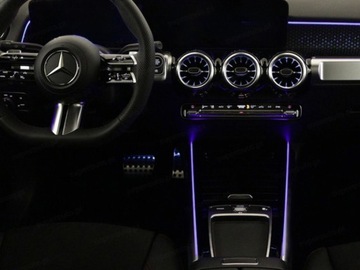 Mercedes GLB SUV Facelifting 2.0 220 190KM 2025 MERCEDES-BENZ GLB 220 4-Matic AMG Line 2.0 (190KM) 2025, zdjęcie 8