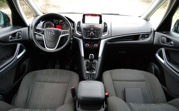 Opel Zafira C Tourer 1.4 Turbo ECOTEC 140KM 2016 Opel Zafira 1.4B 140Ps Klimatronik Navi Parktronik Alu17 Kamera 7 foteli Z, zdjęcie 4