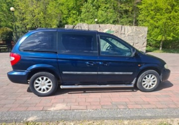Chrysler Voyager IV 2004 Chrysler Voyager 7 Osobowy 2.8 Diesel 150KM, zdjęcie 5