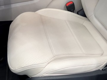 Mercedes GLC C254/X254 Coupe 2.0 200 204KM 2025 MERCEDES-BENZ GLC 200 4-Matic Avantgarde 2.0 (204KM) 2025, zdjęcie 4