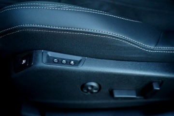 Peugeot 5008 II Crossover Facelifting 2.0 BlueHDi 177KM 2022 Peugeot 5008 GT kamera Skora adc Nawi PANORAMA bli, zdjęcie 15