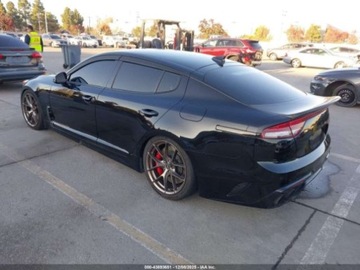 Kia Stinger 2022 Kia Stinger Gt-Line 2022 2.5 Benzyna 300KM, zdjęcie 3