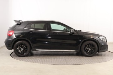 Mercedes GLA I Off-roader 1.6 200 156KM 2015 Mercedes GLA GLA 200, Automat, Skóra, Navi, Xenon, zdjęcie 5