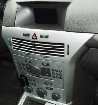 Opel Astra H Hatchback 5d 1.4 TWINPORT ecoFLEX 90KM 2011 OPEL ASTRA H 1.4 LPG, zdjęcie 35