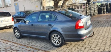 Skoda Octavia II Hatchback Facelifting 1.6 TDI CR DPF 105KM 2009 SKODA OCTAVIA II (1Z5) 1.6 TDI 105 KM, zdjęcie 6