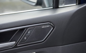 Volkswagen Tiguan II SUV 2.0 TDI BlueMotion Technology 240KM 2017 Volkswagen Tiguan 2.0BITdI 270KM R-line Fulll 4x4 Virtual Pano Camera Sko, zdjęcie 17