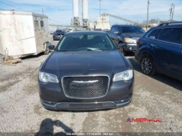 Chrysler 300C II 2021 Chrysler 300 2021 r., 3,6 L 4x4 3.6 Benzyna 292KM, zdjęcie 1