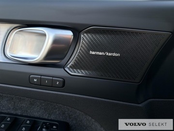 Volvo XC40 Crossover Facelifting 2.0 B3 163KM 2022 Volvo XC 40 XC40 B3 Plus Bright aut, Harman Kardon, zdjęcie 17