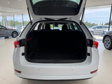 Skoda Octavia IV Kombi 2.0 TDI 115KM 2022 Skoda Octavia Ambition / 1 właściciel / Salon Pols, zdjęcie 15