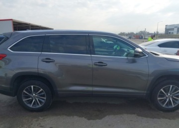 Toyota Highlander II 2018 Toyota Highlander XLE, V6, od ubezpieczalni 3.5 Benzyna 295KM, zdjęcie 8