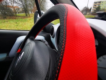 Ford Fiesta Focus Mondeo Kuga CMAX na kierownice czarno czerwony PREMIUM