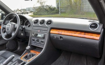 Audi A4 B7 Cabrio 2.0 TDI PD 140KM 2006 Audi A4 Cabrio 2,0TDI Skory 2.0 Diesel 140KM, zdjęcie 9