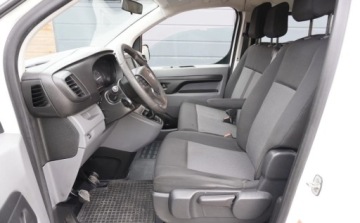 Opel Vivaro C Kombi Long 1.5 102KM 2020 Opel Vivaro Bezwypadkowy Serwisowany 1-Wlasciciel Navi 9-Osobowy Pdc Tempo, zdjęcie 16