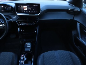 Peugeot 2008 II SUV Facelifting 1.2 PureTech 130KM 2024 Peugeot 2008 1.2 PureTech, Salon Polska, zdjęcie 7