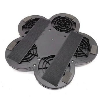 МУЗЫКАЛЬНЫЙ БОКСЕРСКИЙ МАШИНА В ТРЕНИРОВОЧНОЙ БОКСЕРСКОЙ СТЕНЕ С РЕГУЛИРУЕМОЙ СКОРОСТЬЮ