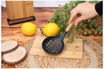 Шумовка-шуммер для пельменей