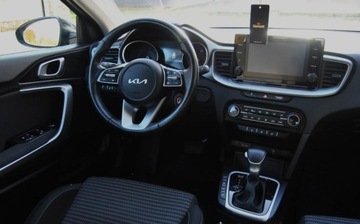 Kia Ceed III Kombi Facelifting 1.5 T-GDI 160KM 2023 Kia Ceed GWARANCJA, 2023r, 1.5 Benzyna 160KM, Automat, Niski przebieg, zdjęcie 10