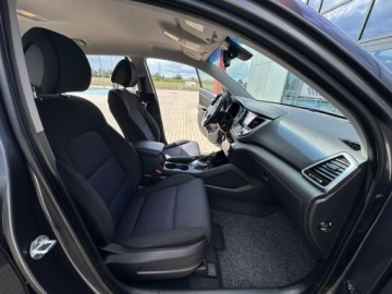 Hyundai Tucson III SUV 1.7 CRDi 141KM 2016 Hyundai Tucson Kamera, Czujniki, Grzane fotele Hak, zdjęcie 12