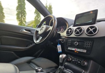 Mercedes Klasa B W246 Sports Tourer Facelifting 1.6 200 156KM 2017 Mercedes-Benz Klasa B Mercedes-Benz Klasa B 200 BlueEFFICIENCY Edition 1, zdjęcie 13