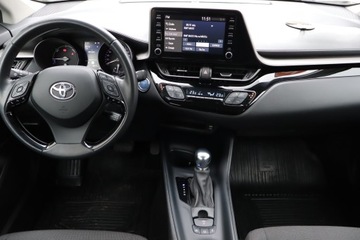 Toyota C-HR I Crossover Facelifting 1.8 Hybrid 122KM 2022 Toyota C-HR 1.8 Hybrid, Serwis ASO, Automat, zdjęcie 11