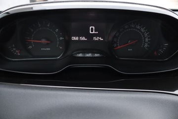 Peugeot 208 I Hatchback 3d 1.0 VTI 68KM 2014 Peugeot 208 1.0 VTi, Navi, Klima, Tempomat, zdjęcie 10
