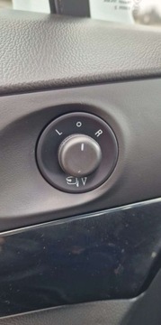 Chevrolet Orlando 2.0D 163KM 2013 Chevrolet Orlando LTZ 163KM NAVI Kamera 7 Foteli Skora 2.0 Diesel 163KM, zdjęcie 24