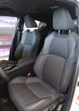 Toyota C-HR I Crossover Facelifting 1.8 Hybrid 122KM 2023 Toyota C-HR 1.8 Hybrid Style 1.8 Hybryda 122KM, zdjęcie 5