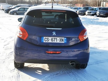 Peugeot 208 I Hatchback 3d 1.6 THP 155KM 2013 PEUGEOT 208 Hatchback 3d 1.6 e-HDI 115KM, Przygotowany do rejestracji, zdjęcie 19