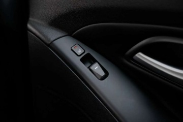Hyundai ix35 SUV Facelifting 2.0 GDI 166KM 2015 Hyundai ix35 AWD, 166KM, LPG, Bogate wyposazenie, Automat 2.0 BenzynaLPG, zdjęcie 18